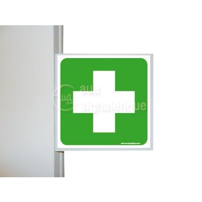 Drapeau Premiers secours - E003 - PVC 1.5mm -200x200 Mm ISO 7010