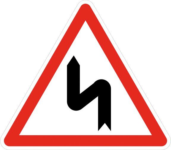 [A1d_0] Panneau Succession de virages dont le 1er et à gauche - A1d (Base 500 mm, Classe 1)